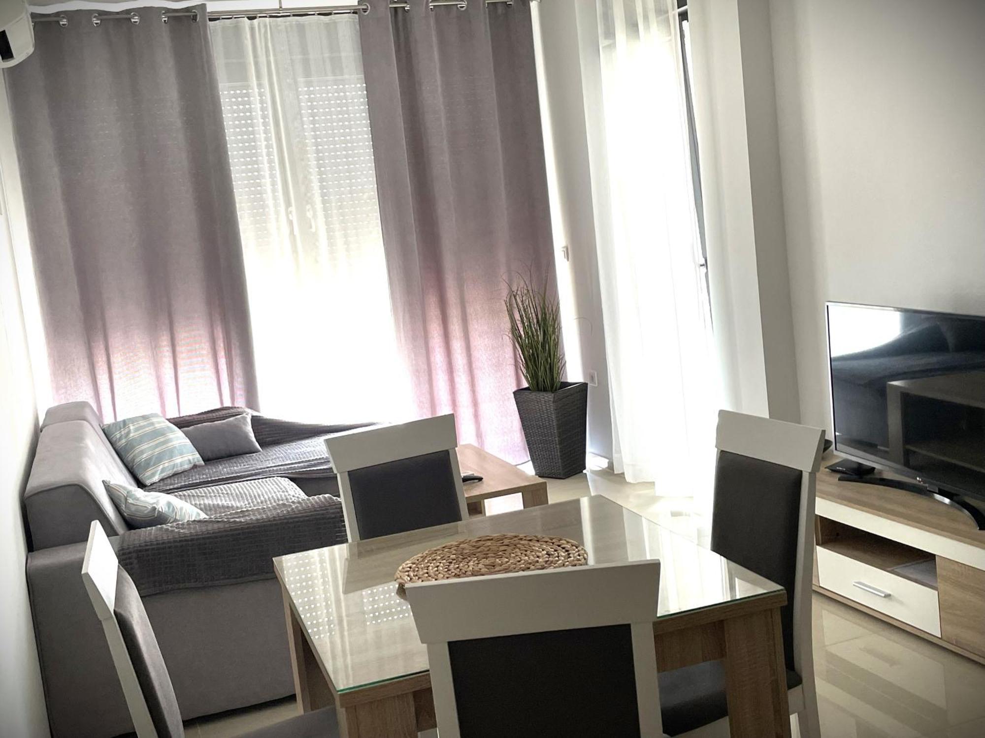 Giovanna Apartment With Terrace And Free Parking พูลา ภายนอก รูปภาพ